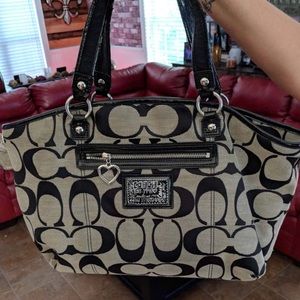 Authentic Coach shoulder bag